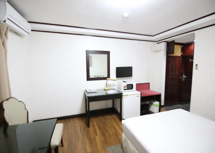 Hotel Asia Cebu Hotel 3*
